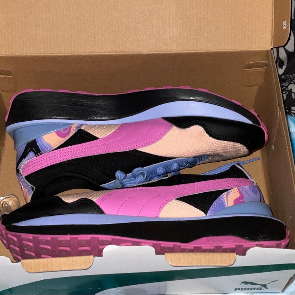 Puma Women's Pink and Black Cruise Rider MultiMarble women’s shoes